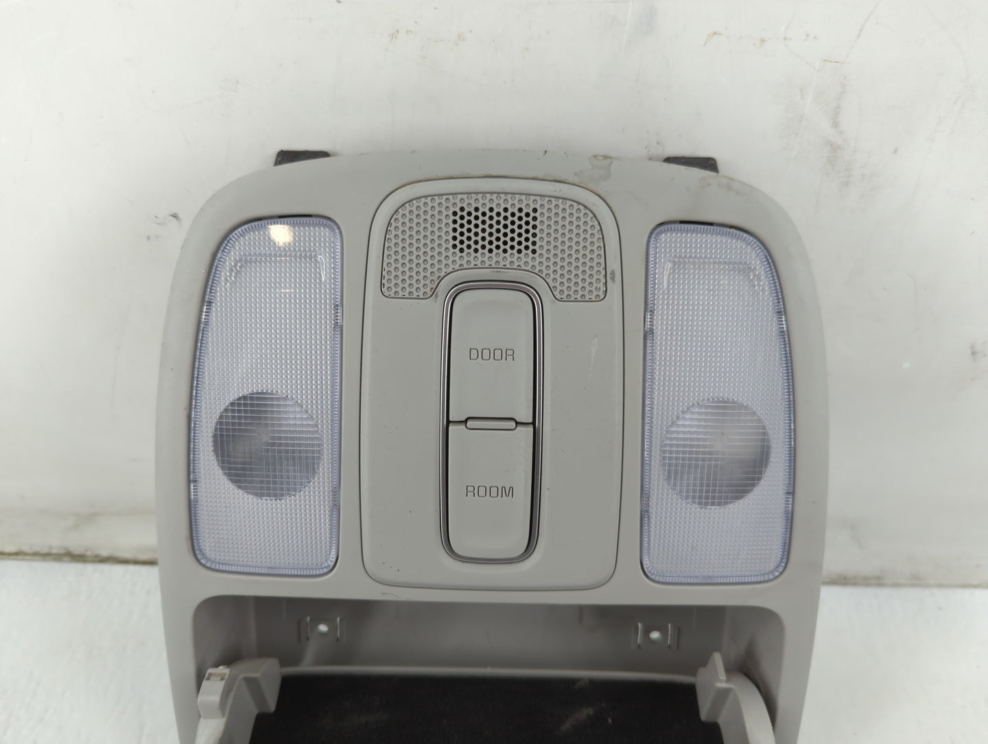 2014-2019 Kia Soul Overhead Roof Console 889119 - Oemusedautoparts1.com