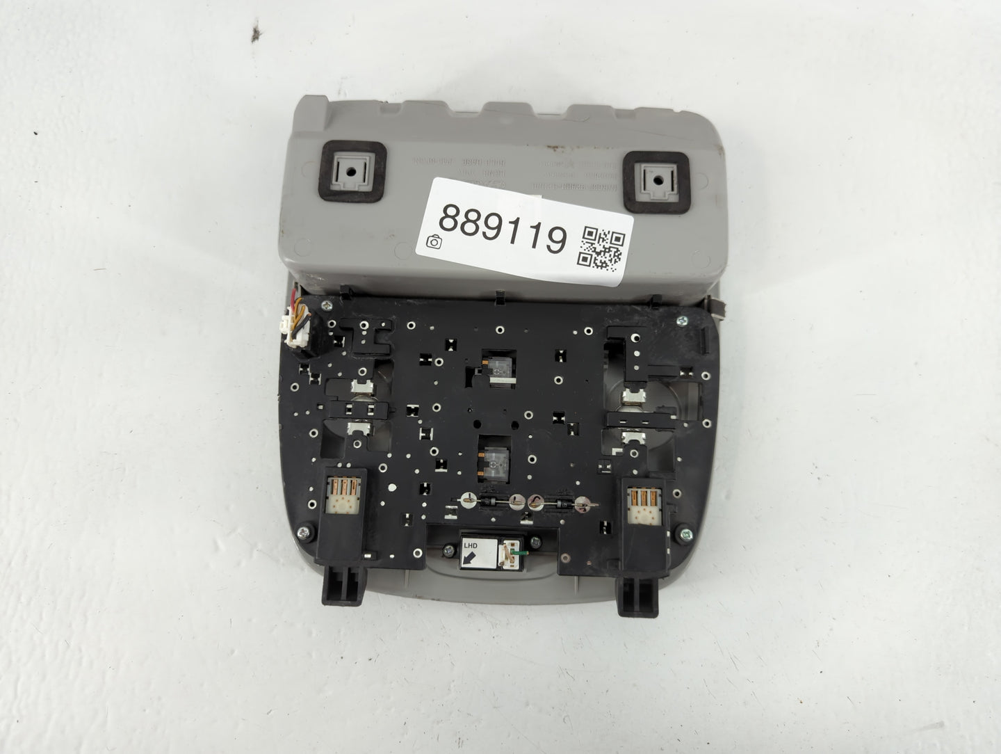 2014-2019 Kia Soul Overhead Roof Console 889119 - Oemusedautoparts1.com