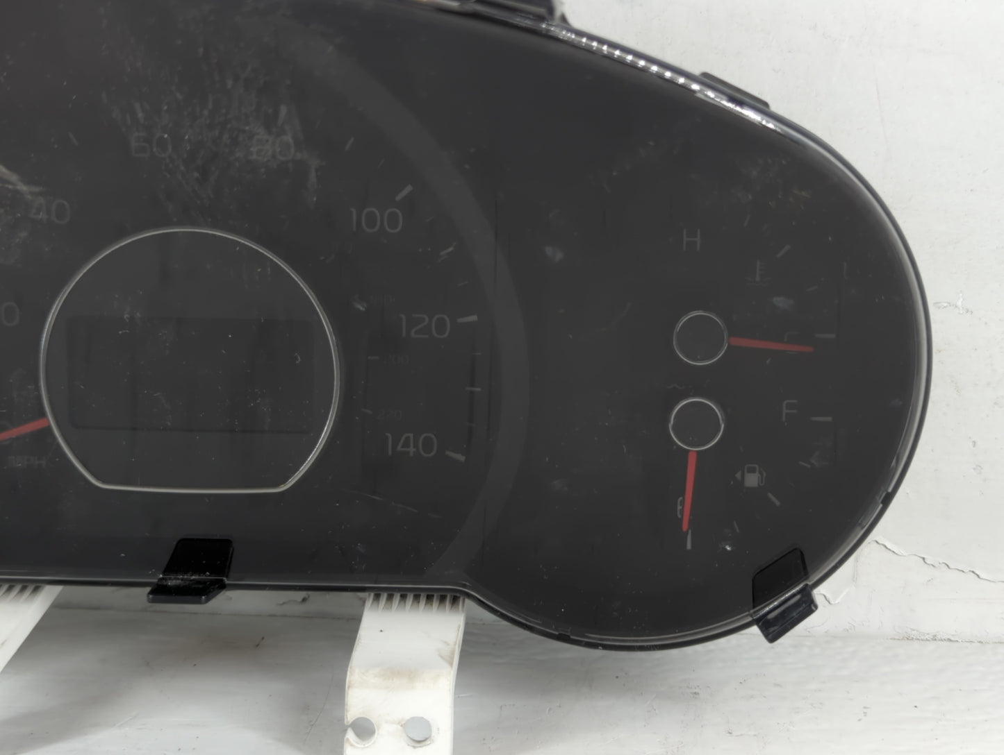 2017-2019 Kia Soul Instrument Cluster Speedometer Gauges P/N:94006-B2720 Miles: Fits Fits 2017 2018 2019 OEM Used Auto Parts