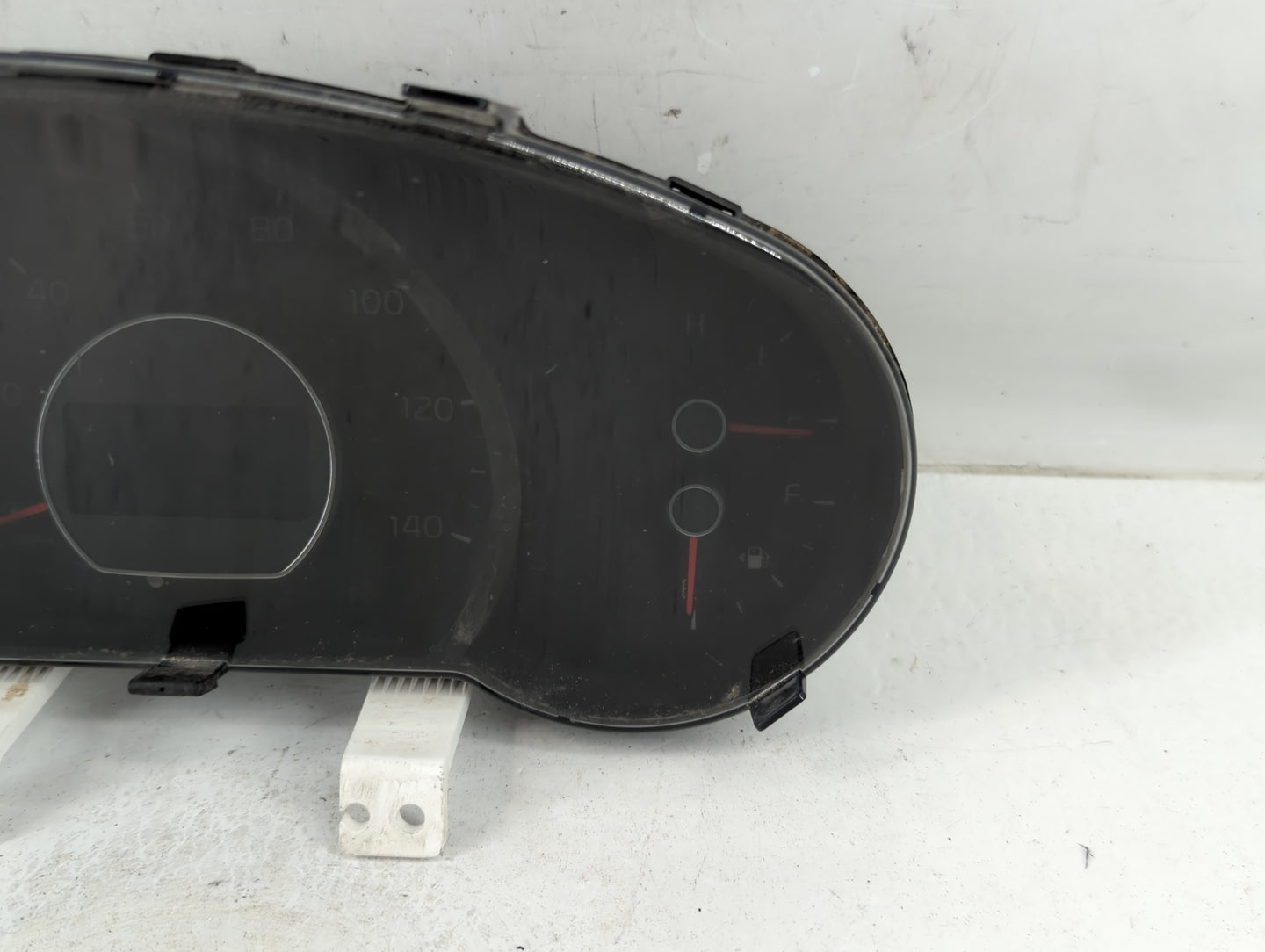 2018-2019 Kia Soul Instrument Cluster Speedometer Gauges Fits Fits 2018 2019 OEM Used Auto Parts - Oemusedautoparts1.com