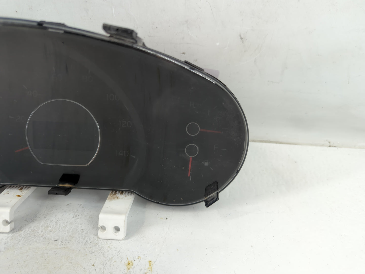2017-2019 Kia Soul Instrument Cluster Speedometer Gauges P/N:94006-B2720 Fits Fits 2017 2018 2019 OEM Used Auto Parts - Oemu