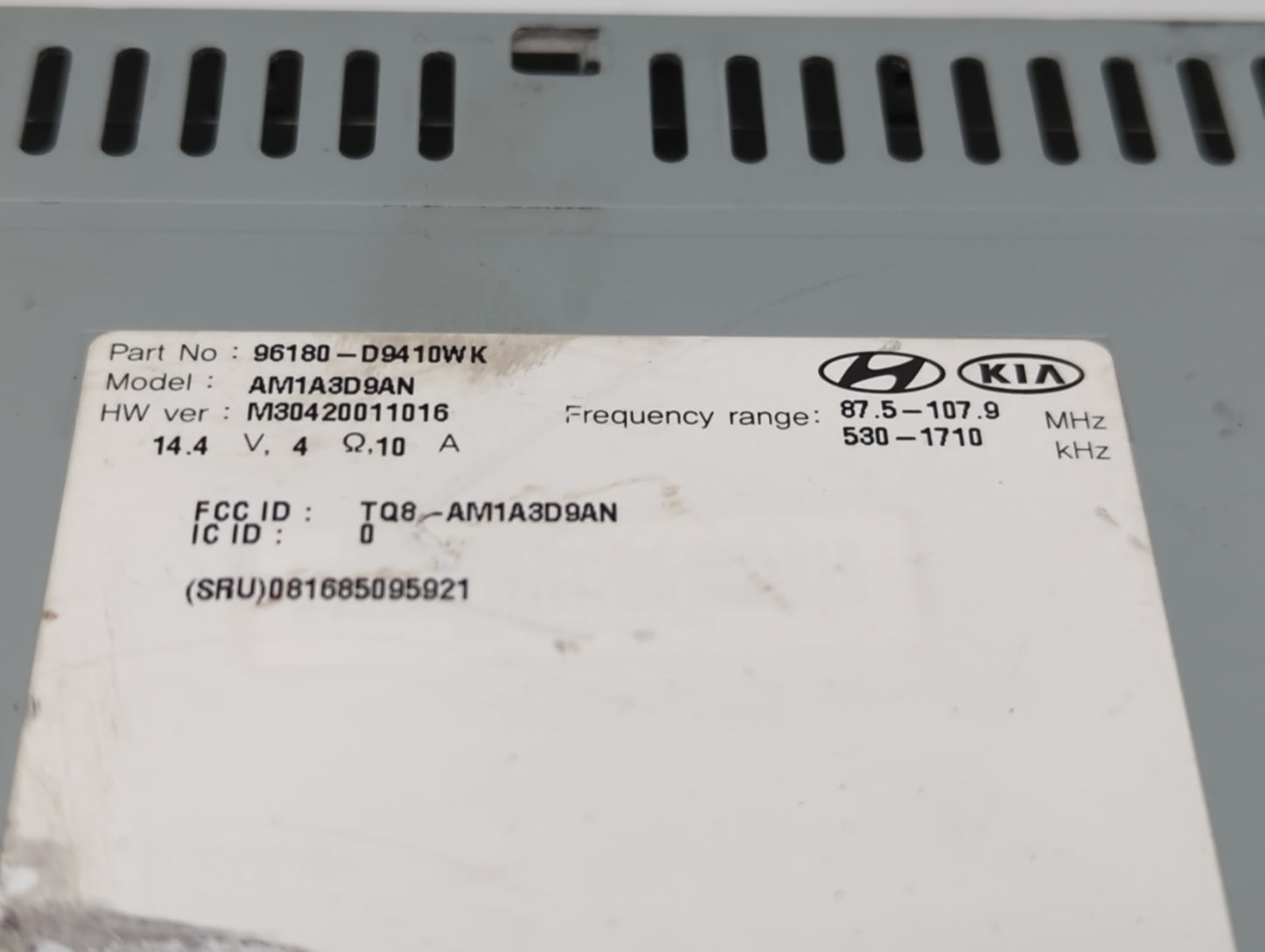 2017-2019 Kia Sportage Radio AM FM Cd Player Receiver Replacement P/N:96180-D9410WK Fits Fits 2017 2018 2019 OEM Used Auto P