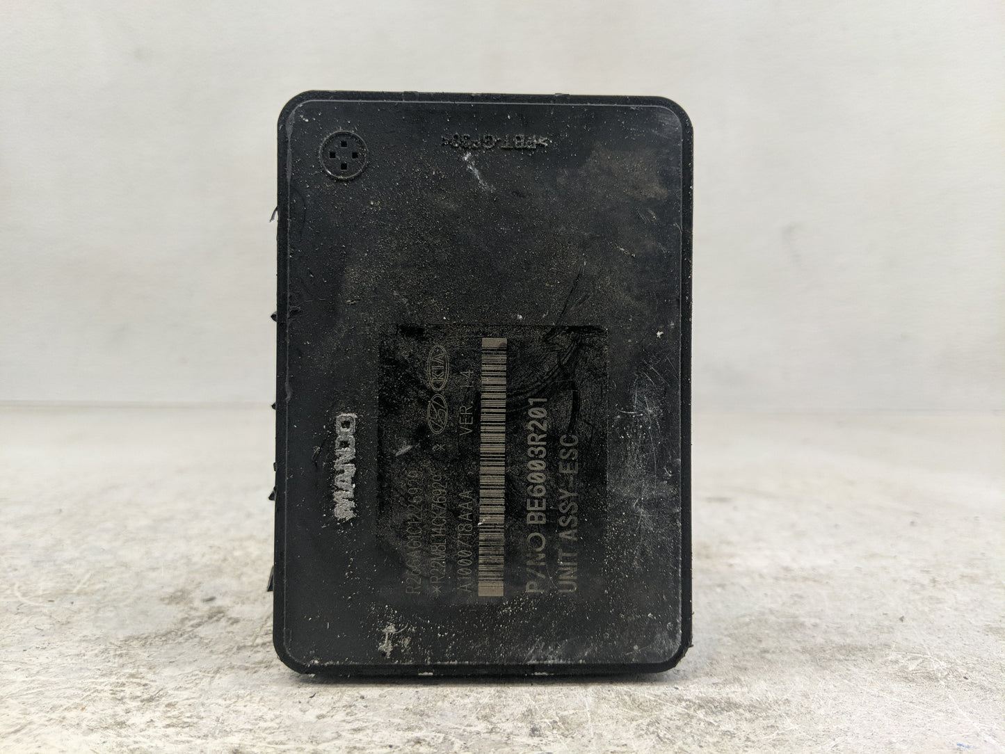 2017-2019 Kia Sportage ABS Pump Control Module Replacement P/N:BE6003R200 Fits Fits 2017 2018 2019 OEM Used Auto Parts - Oem