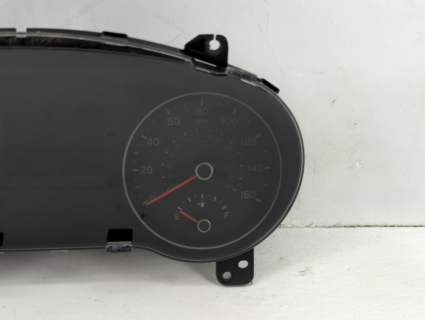 2018-2019 Kia Sportage Instrument Cluster Speedometer Gauges P/N:94021-D9180 Fits Fits 2018 2019 OEM Used Auto Parts - Oemus