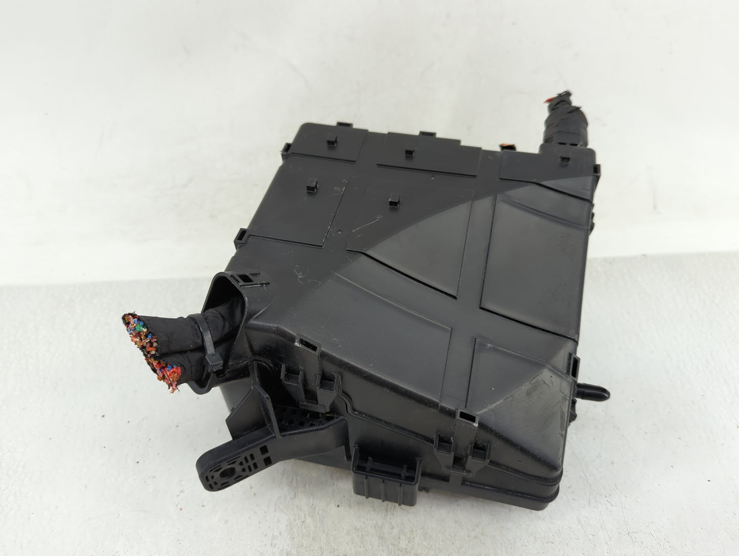2017-2019 Kia Sportage Fusebox Fuse Box Panel Relay Module P/N:91941-D3022 Fits Fits 2017 2018 2019 OEM Used Auto Parts - Oe