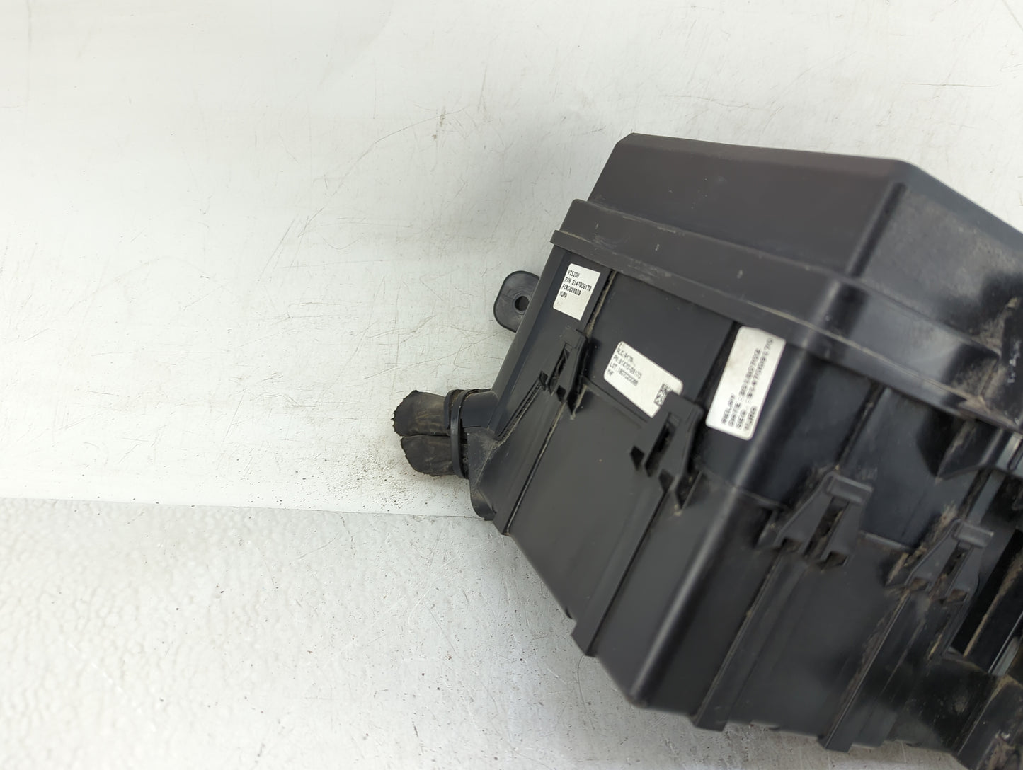 2017-2019 Kia Sportage Fusebox Fuse Box Panel Relay Module Fits Fits 2017 2018 2019 OEM Used Auto Parts - Oemusedautoparts1.