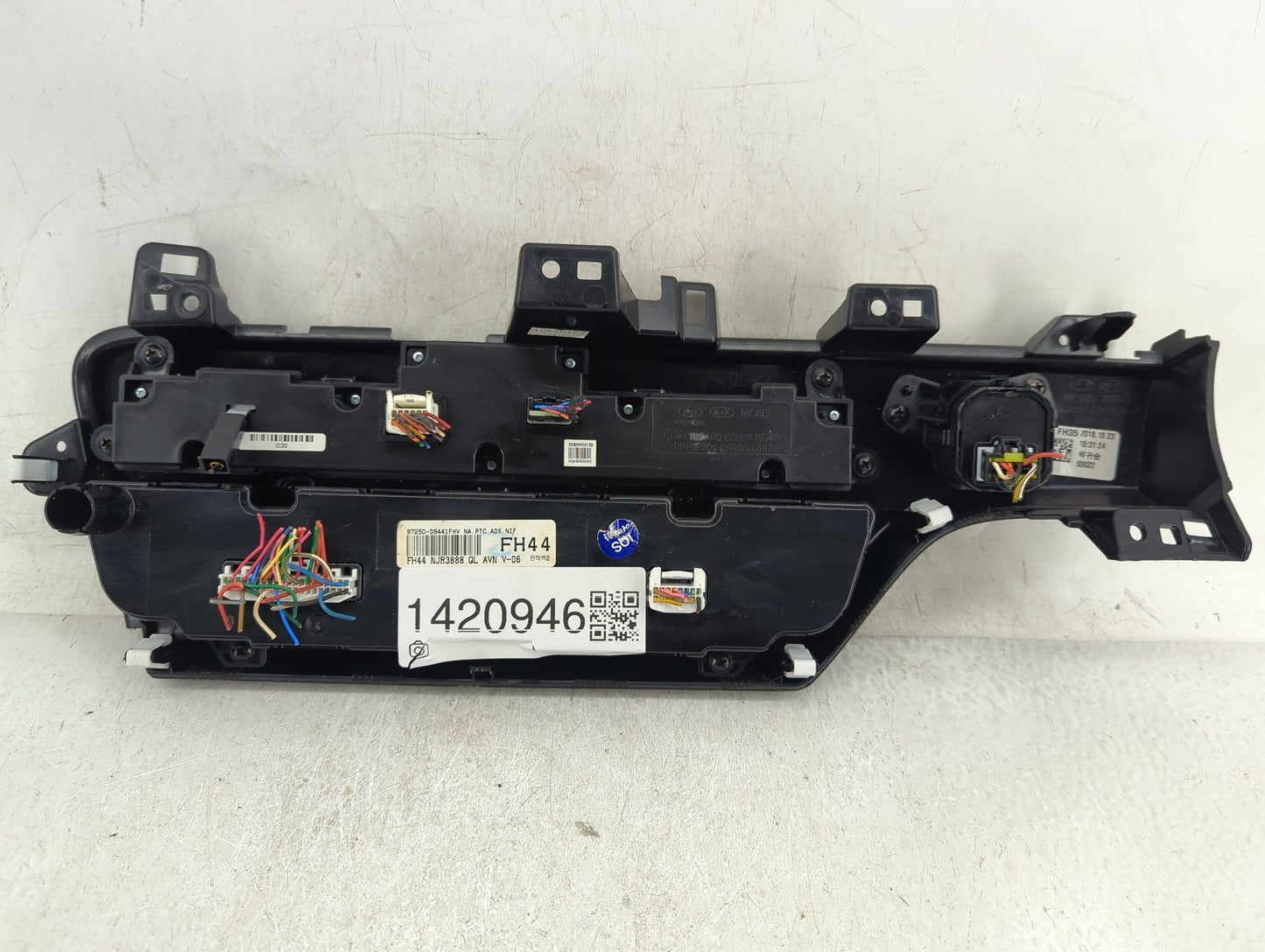 2017-2019 Kia Sportage Climate Control Module Temperature AC/Heater Replacement P/N:97250D9341 Fits Fits 2017 2018 2019 OEM 