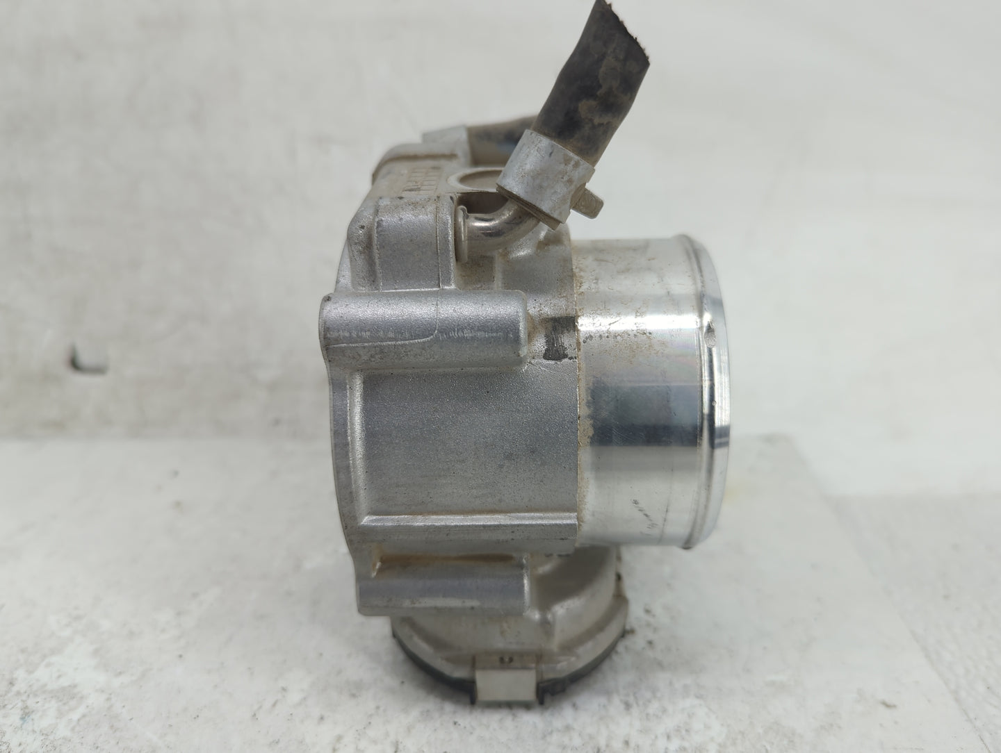 2017-2021 Kia Sportage Throttle Body P/N:0 280 750 618 35100-2G600 Fits Fits 2015 2016 2017 2018 2019 2020 2021 OEM Used Aut