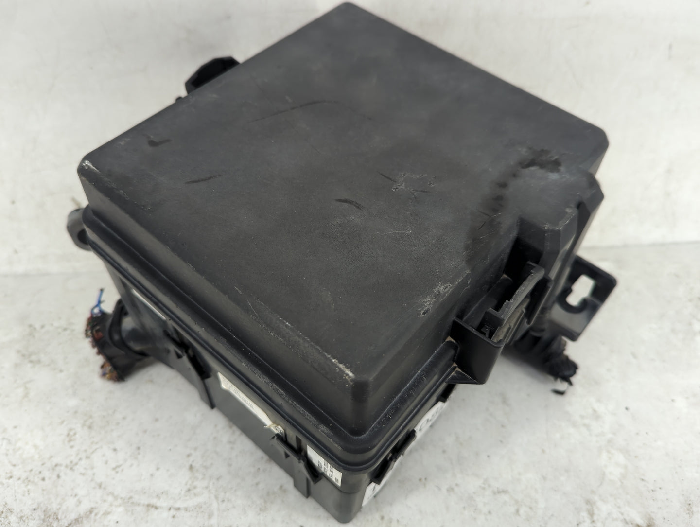 2017-2019 Kia Sportage Fusebox Fuse Box Panel Relay Module P/N:91950-D9800 91950-D9BC0, R617537B Fits Fits 2017 2018 2019 OE