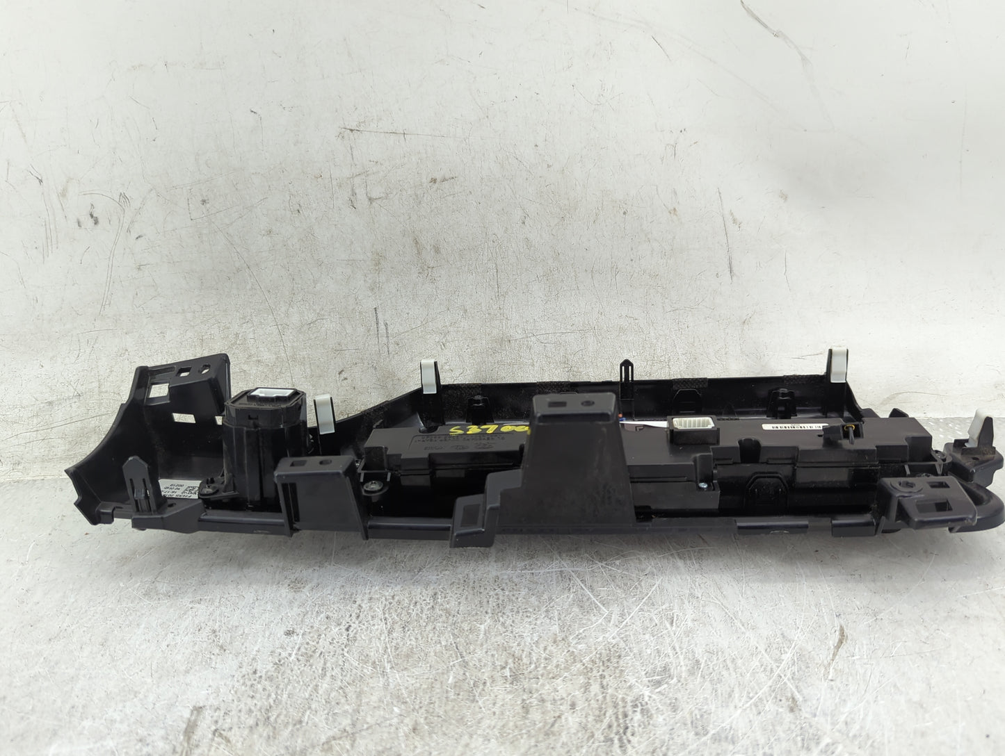 2017-2019 Kia Sportage Radio Control Panel Black - Oemusedautoparts1.com