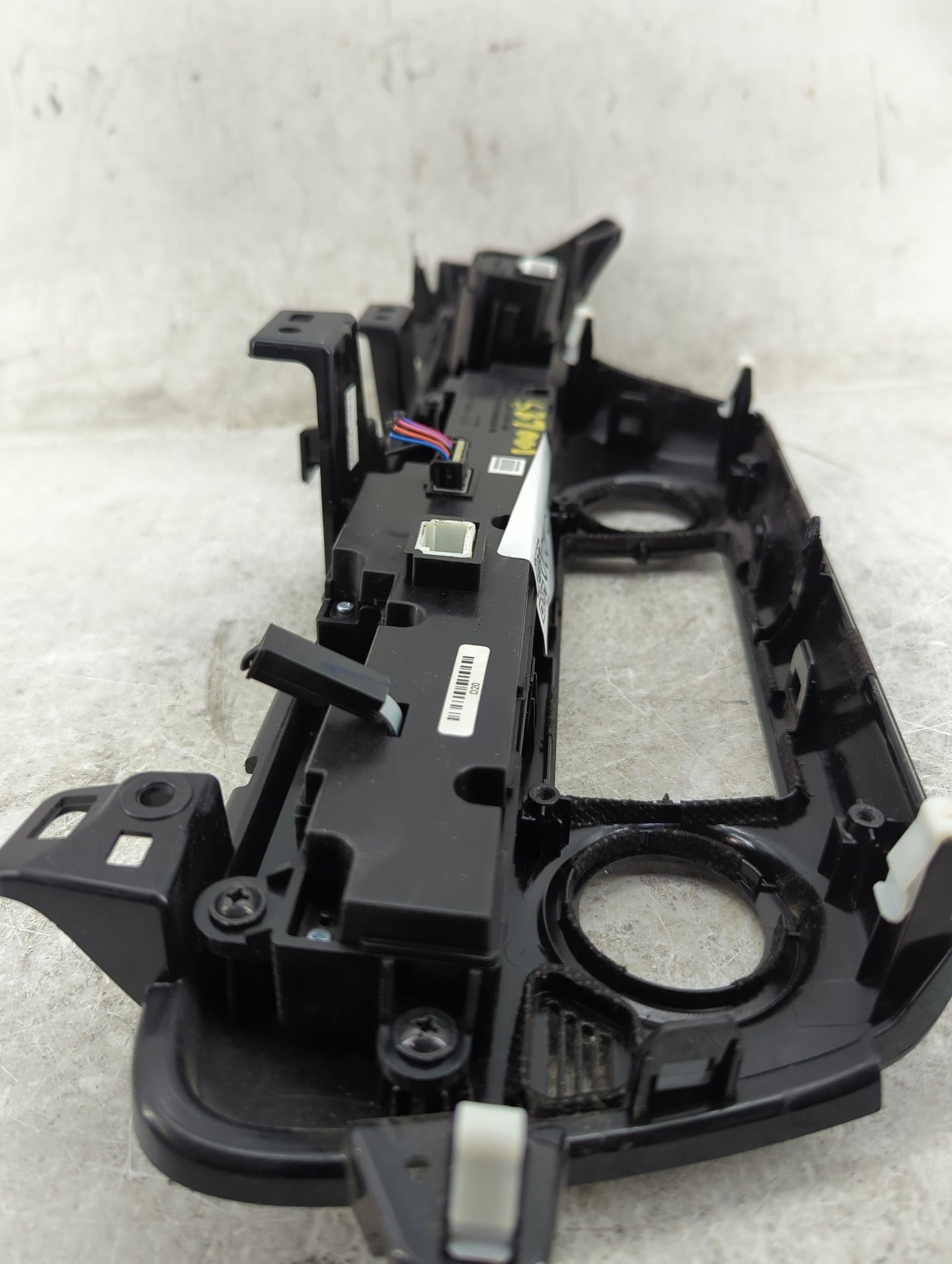 2017-2019 Kia Sportage Radio Control Panel Black - Oemusedautoparts1.com