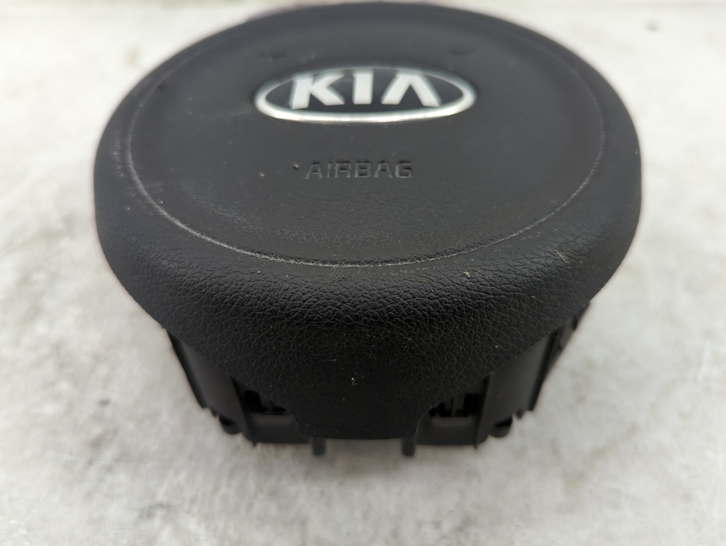 2019 Kia Sportage Air Bag Driver Left Steering Wheel Mounted P/N:56900-D9500WK 181020ADM0AQLB00114 Fits OEM Used Auto Parts 