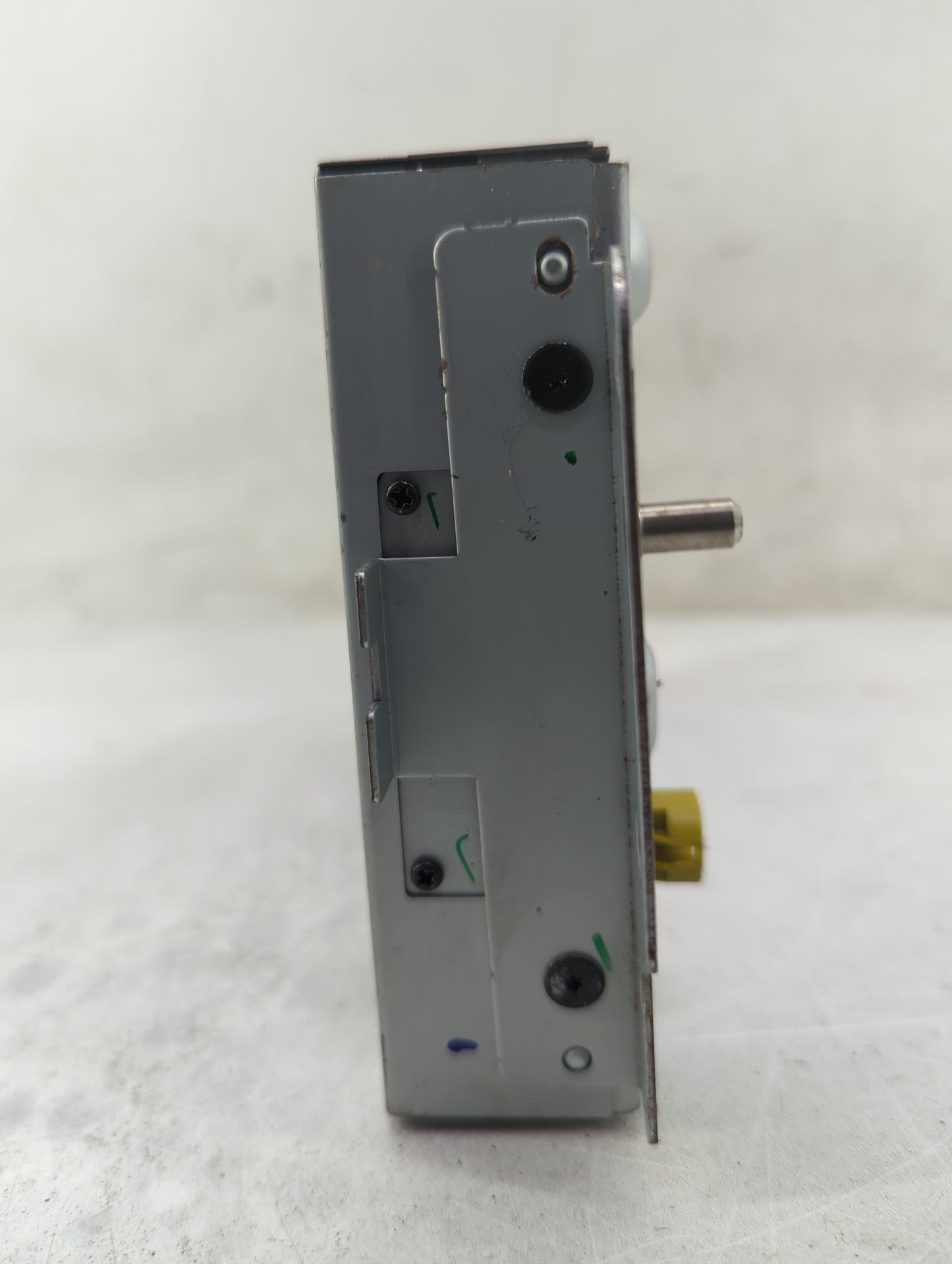 Kia Sportage Information Display Screen - Oemusedautoparts1.com