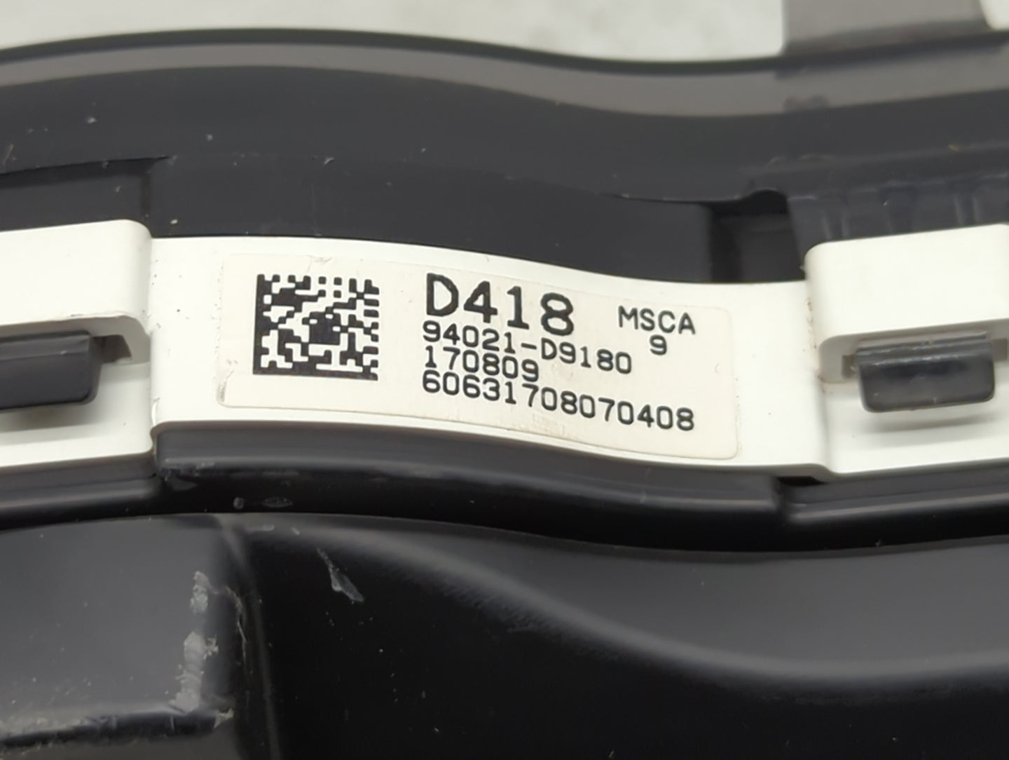 2018-2019 Kia Sportage Instrument Cluster Speedometer Gauges P/N:94021-D9180 Miles: Fits Fits 2018 2019 OEM Used Auto Parts 