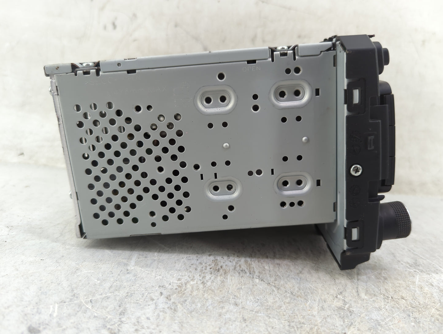 2017-2019 Kia Sportage Radio AM FM Cd Player Receiver Replacement P/N:96180-D9410WK AM1A3D9AN Fits Fits 2017 2018 2019 OEM U