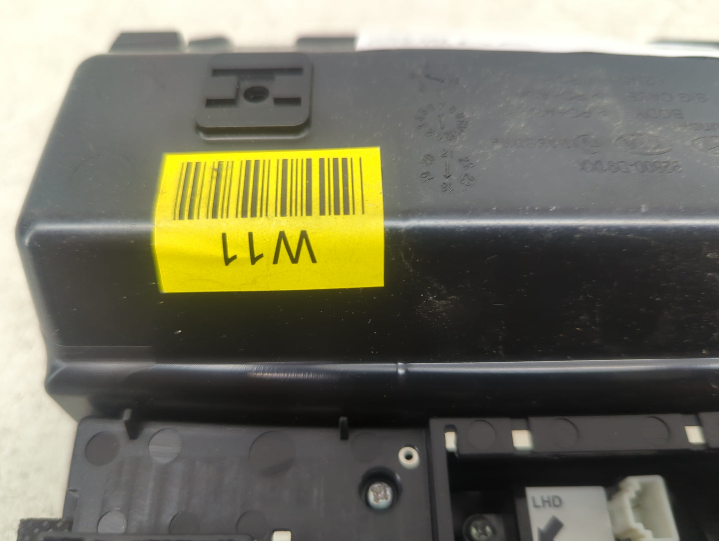 2017-2021 Kia Sportage Overhead Roof Console Black - Oemusedautoparts1.com