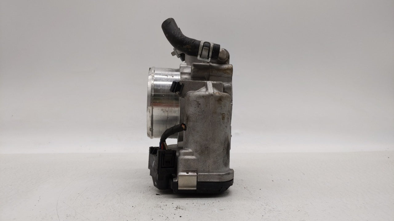 2017-2019 Kia Sportage Throttle Body P/N:35100-2G600 Fits Fits 2015 2016 2017 2018 2019 OEM Used Auto Parts - Oemusedautopar