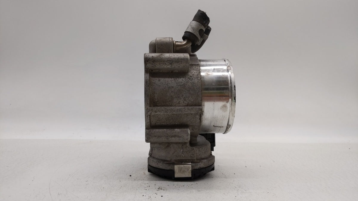 2017-2019 Kia Sportage Throttle Body P/N:35100-2G600 Fits Fits 2015 2016 2017 2018 2019 OEM Used Auto Parts - Oemusedautopar