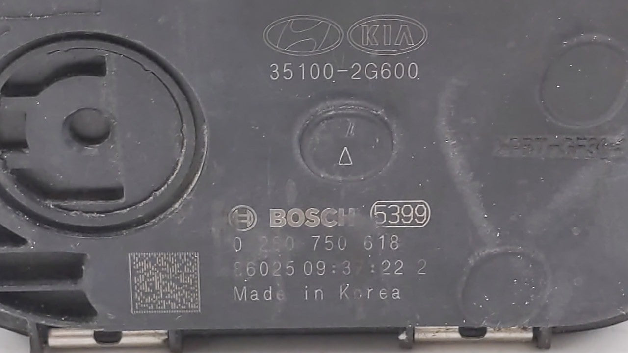 2017-2019 Kia Sportage Throttle Body P/N:35100-2G600 Fits Fits 2015 2016 2017 2018 2019 OEM Used Auto Parts - Oemusedautopar