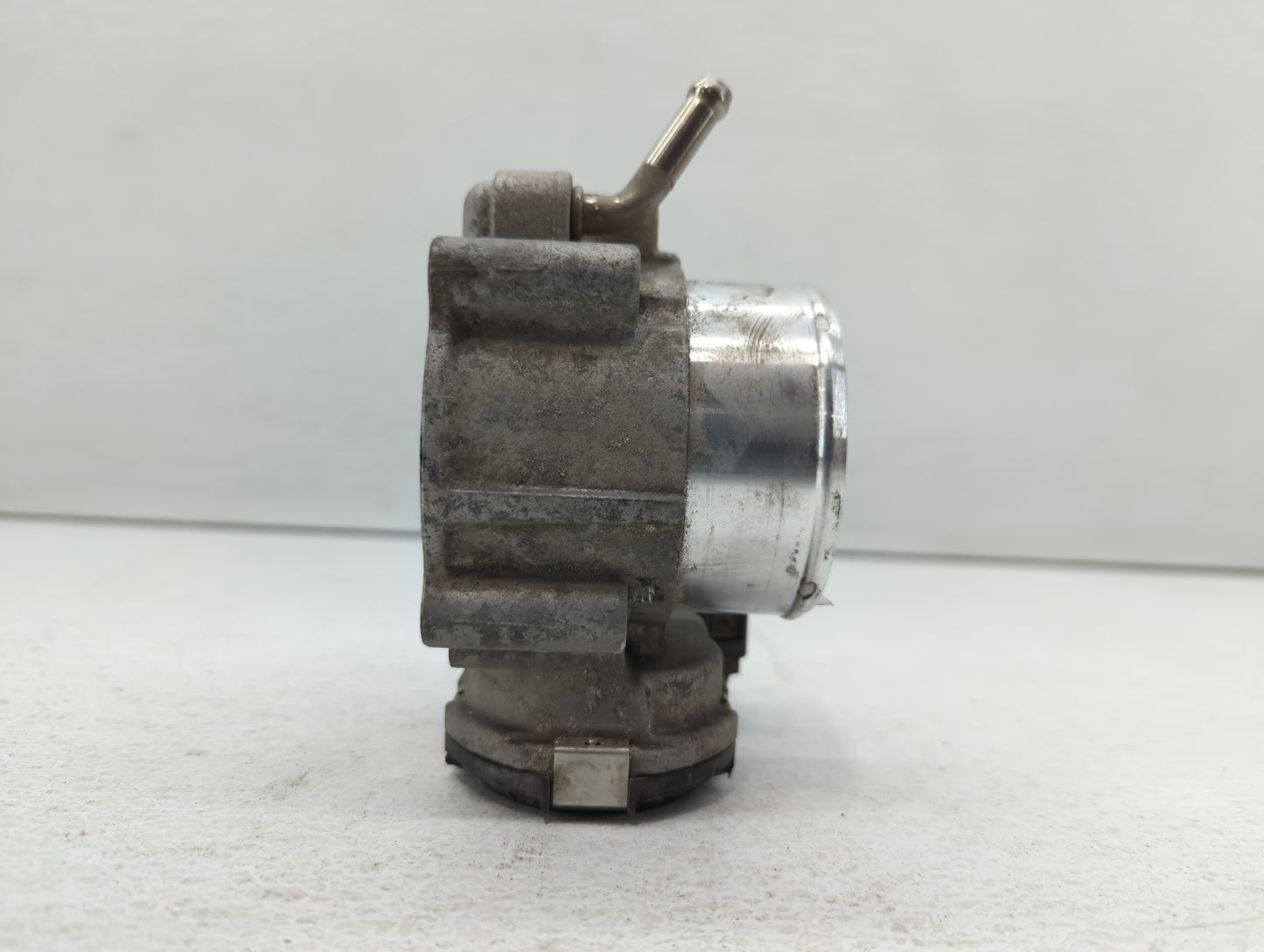 2017-2021 Kia Sportage Throttle Body P/N:35100-2G600 Fits Fits 2015 2016 2017 2018 2019 2020 2021 OEM Used Auto Parts - Oemu