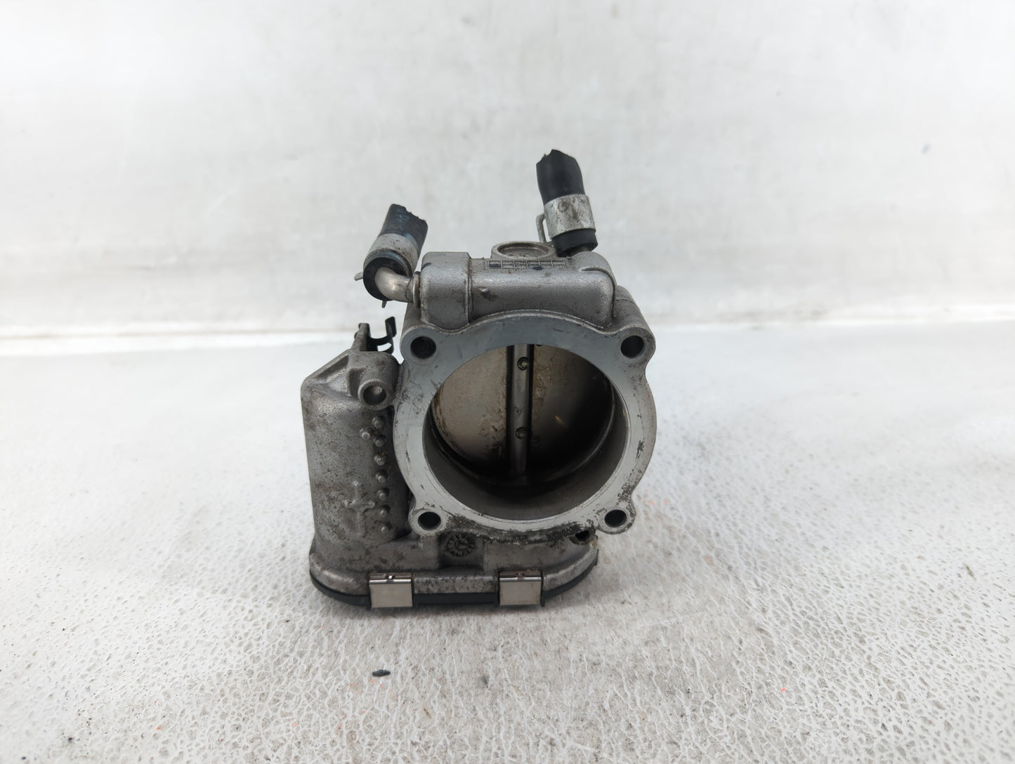 2017-2021 Kia Sportage Throttle Body P/N:35100-2G600 Fits Fits 2015 2016 2017 2018 2019 2020 2021 OEM Used Auto Parts - Oemu