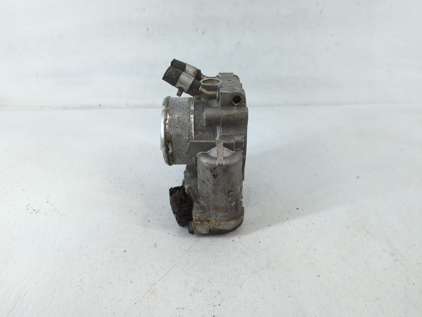 2017-2021 Kia Sportage Throttle Body P/N:35100-2G610 Fits Fits 2015 2016 2017 2018 2019 2020 2021 OEM Used Auto Parts - Oemu