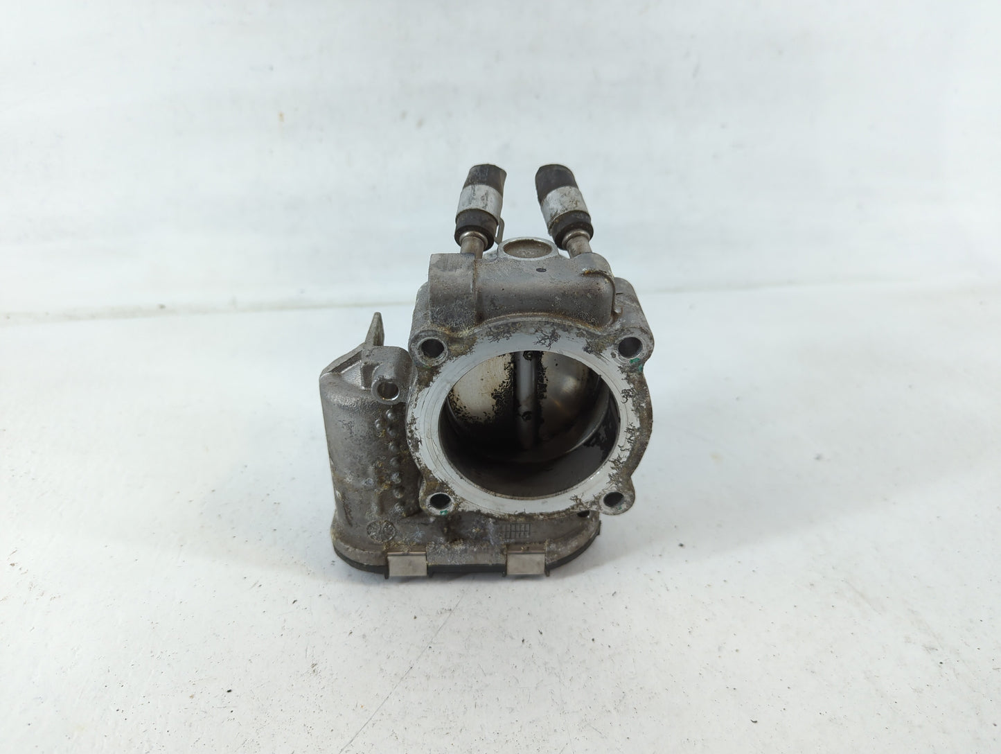 2017-2021 Kia Sportage Throttle Body P/N:35100-2G610 Fits Fits 2015 2016 2017 2018 2019 2020 2021 OEM Used Auto Parts - Oemu