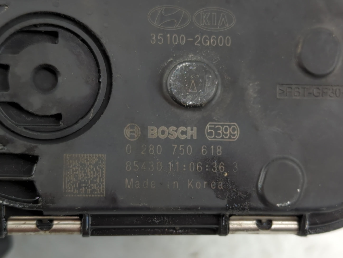 2017-2021 Kia Sportage Throttle Body P/N:0 280 750 618 35100-2G600 Fits Fits 2015 2016 2017 2018 2019 2020 2021 OEM Used Aut