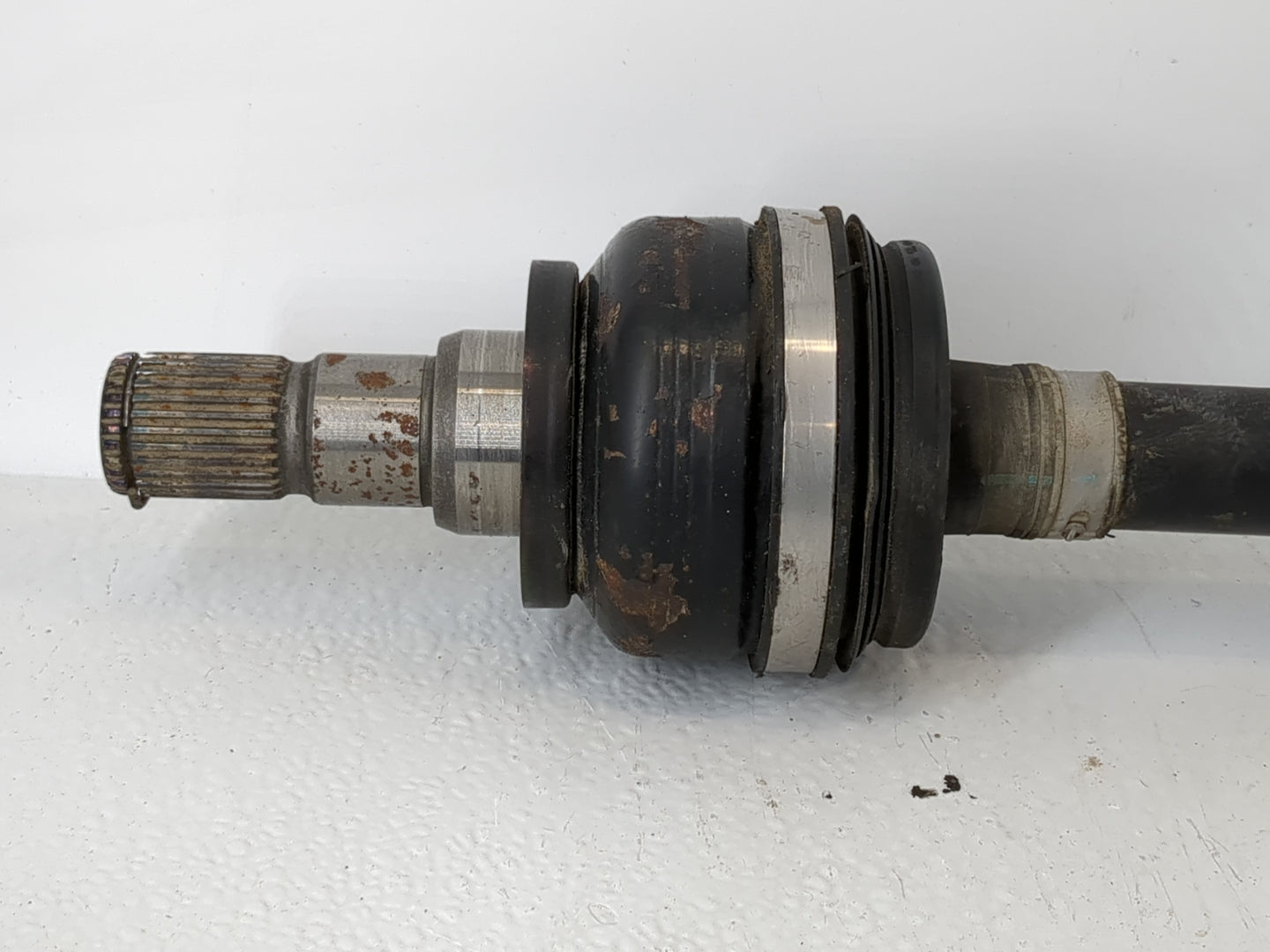 2018-2020 Kia Stinger Axle Shaft Front Driver Cv C/v - Oemusedautoparts1.com