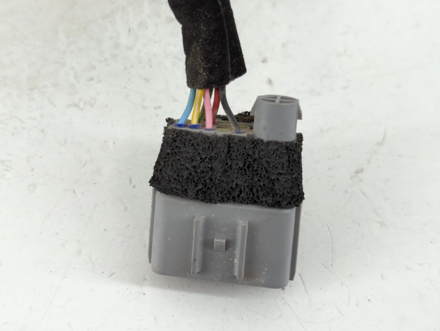 2018-2020 Kia Stinger Side Mirror Replacement Driver Left View Door Mirror P/N:E13049760 Fits Fits 2018 2019 2020 OEM Used A