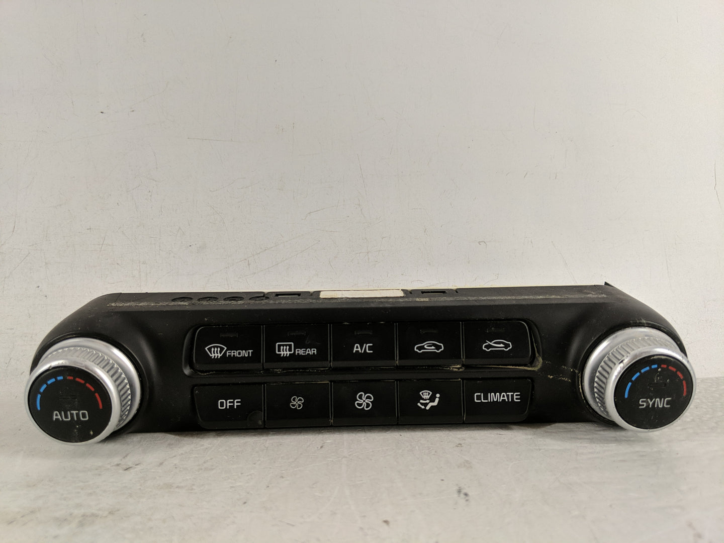 2018-2020 Kia Stinger Climate Control Module Temperature AC/Heater Replacement P/N:97250-J5XXX 97250-J5000 Fits OEM Used Aut