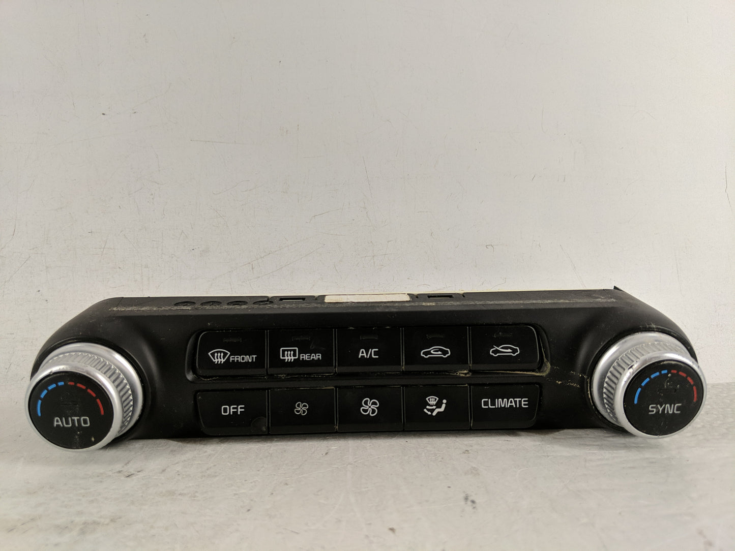 2018-2020 Kia Stinger Climate Control Module Temperature AC/Heater Replacement P/N:97250-J5XXX 97250-J5000 Fits OEM Used Aut