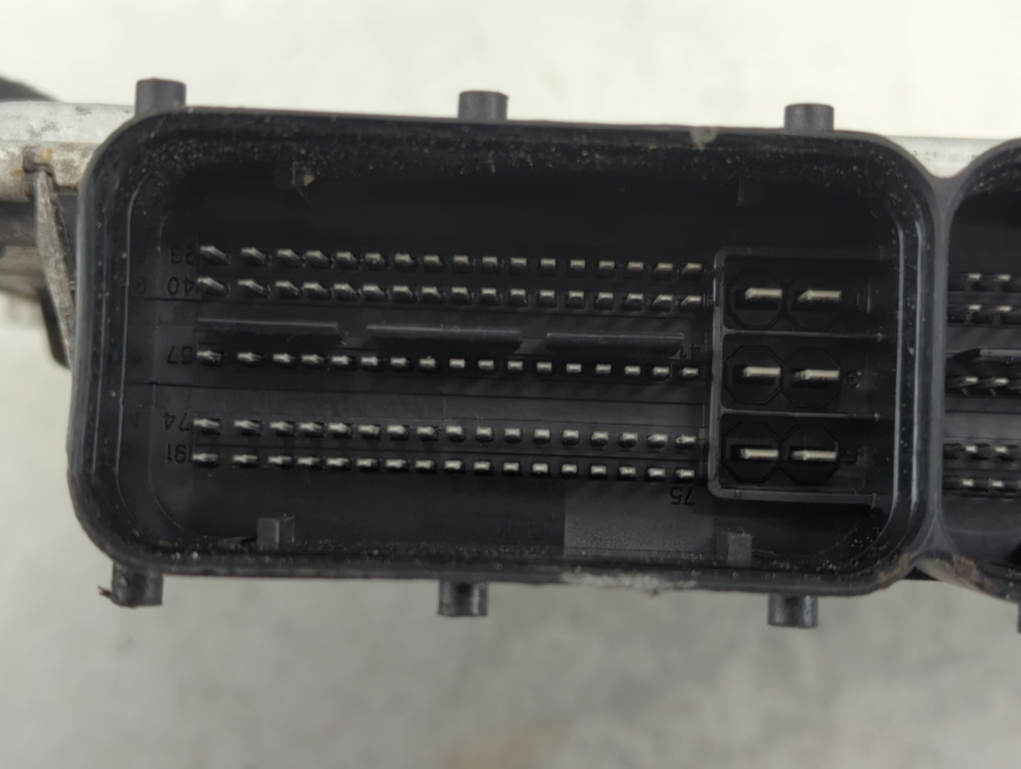 2018-2019 Kia Stinger PCM Engine Control Computer ECU ECM PCU OEM P/N:39100-2CFR0 39130-2CFR0 Fits Fits 2018 2019 OEM Used A
