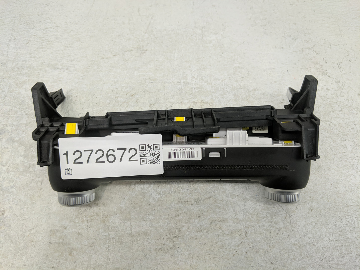 2018-2020 Kia Stinger Climate Control Module Temperature AC/Heater Replacement Fits Fits 2018 2019 2020 OEM Used Auto Parts 