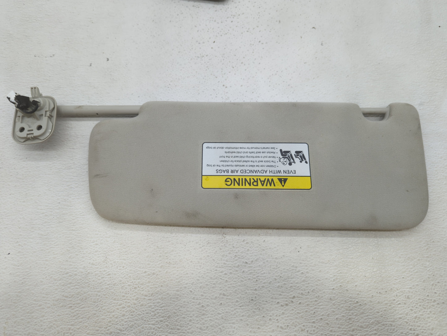 2018-2020 Kia Stinger Sun Visor Shade Replacement Passenger Right Mirror Fits Fits 2018 2019 2020 OEM Used Auto Parts - Oemu