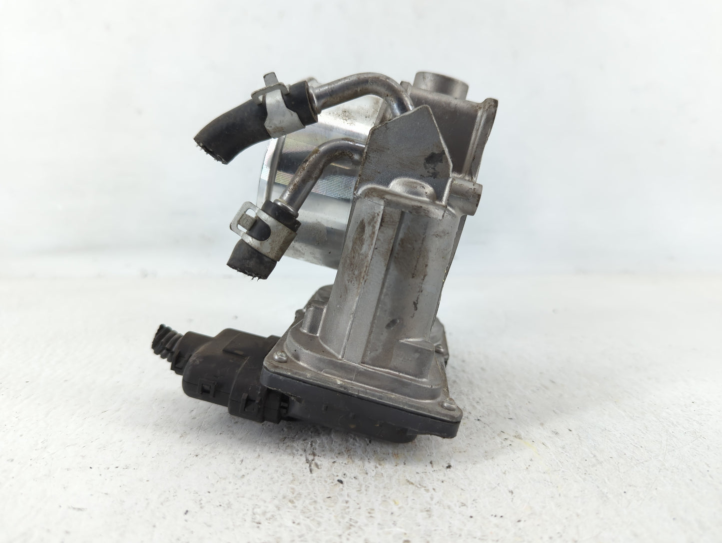 2018-2020 Kia Stinger Throttle Body P/N:35100-3L000 Fits Fits 2017 2018 2019 2020 2021 OEM Used Auto Parts - Oemusedautopart