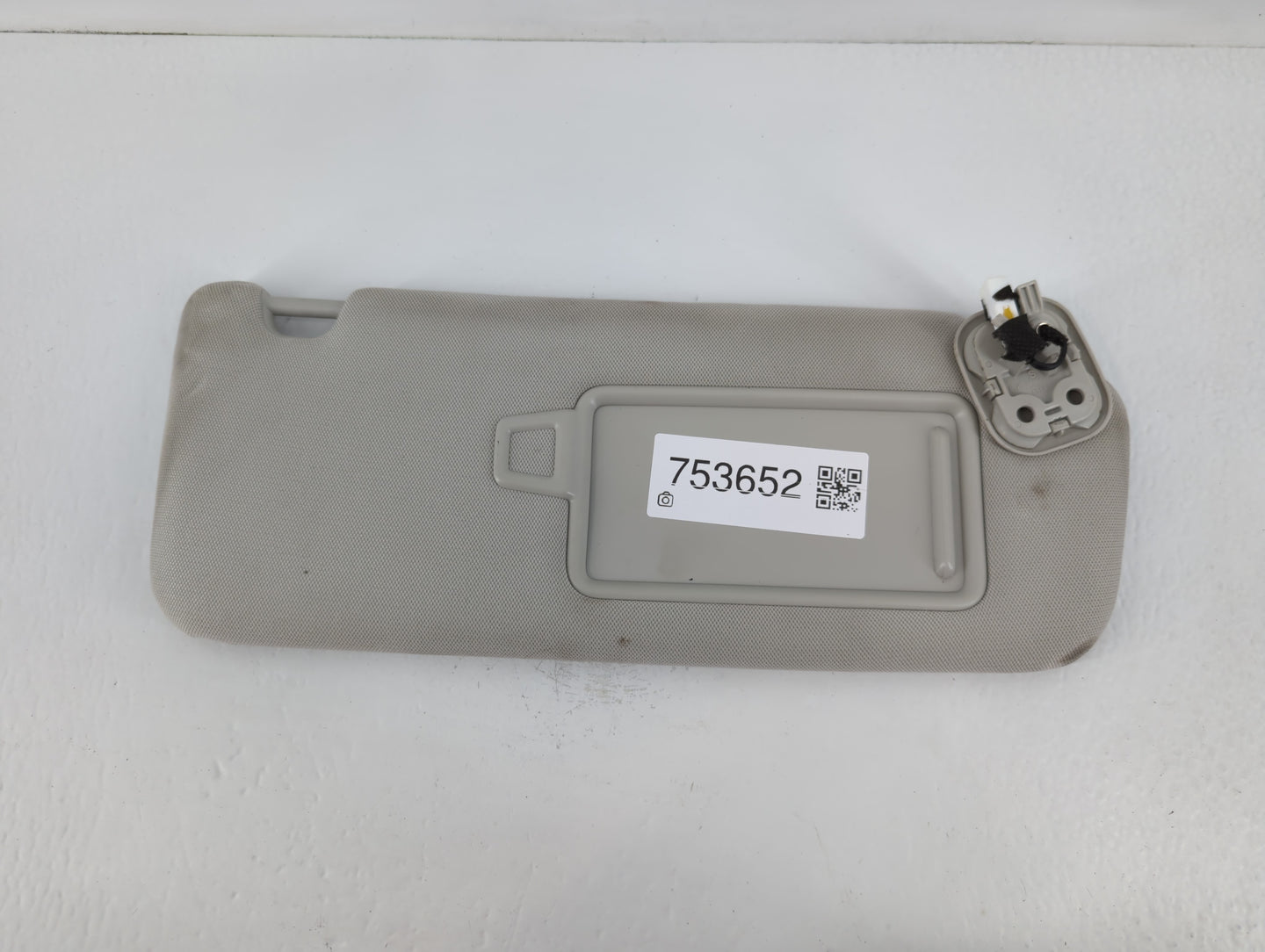 2018-2020 Kia Stinger Sun Visor Shade Replacement Passenger Right Mirror Fits Fits 2018 2019 2020 OEM Used Auto Parts - Oemu