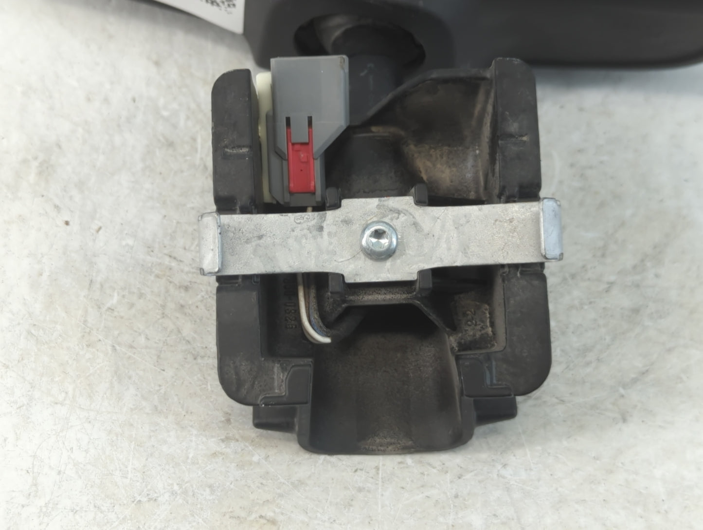 2019 Land Rover Discovery Interior Rear View Mirror Replacement OEM P/N:E11048560 Fits Fits 2017 2018 2020 OEM Used Auto Par