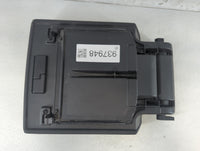 2019 Land Rover Discovery Center Console Armrest Cover Lid Fits OEM Used Auto Parts - Oemusedautoparts1.com