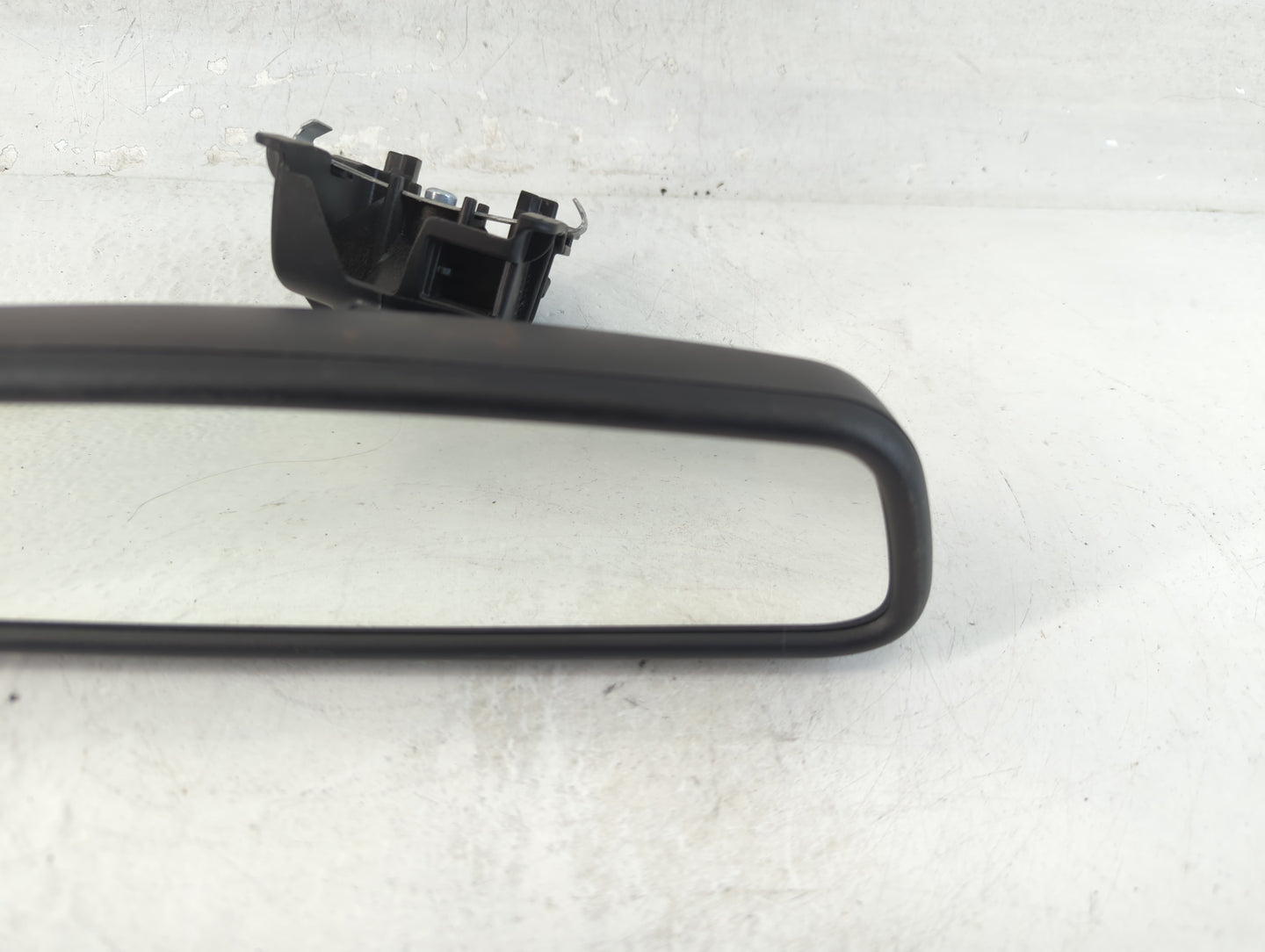 2015-2019 Land Rover Discovery Sport Interior Rear View Mirror Replacement OEM P/N:FK72-17E678-DA Fits OEM Used Auto Parts -