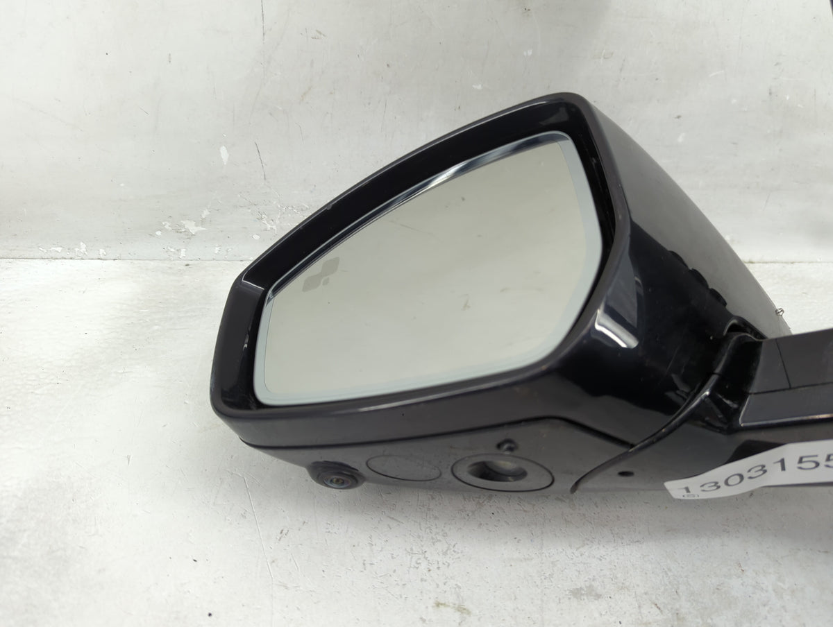 2018-2019 Land Rover Discovery Sport Driver Side View Mirror - Left Door Mirror OEM Used - Oemusedautoparts1.com