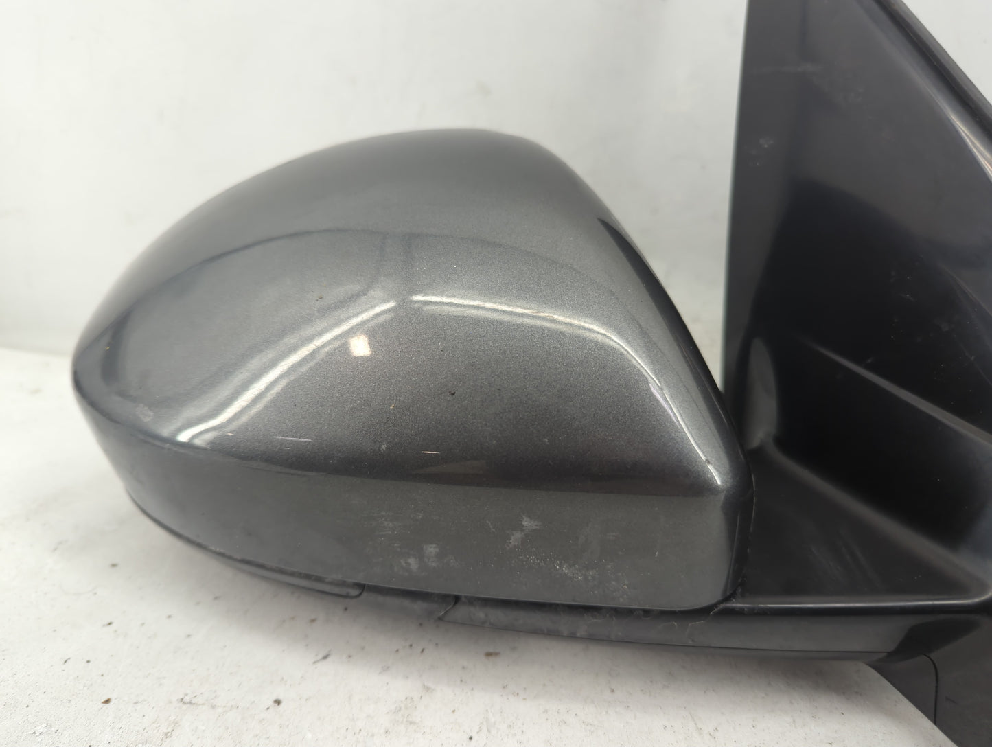 2018-2019 Land Rover Discovery Sport Passenger Side View Mirror - Right Door Mirror OEM Used - Oemusedautoparts1.com