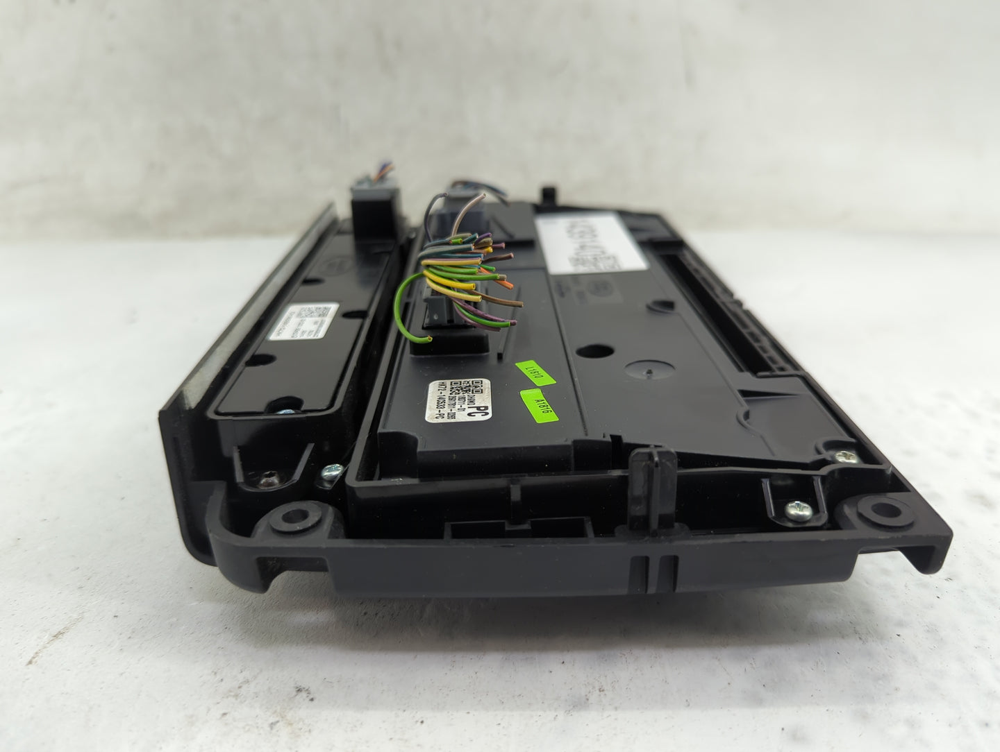 2017-2019 Land Rover Discovery Sport Climate Control Module Temperature AC/Heater Replacement P/N:HK72-14B596-KA Fits OEM Us