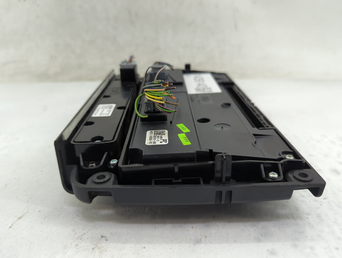 2017-2019 Land Rover Discovery Sport Climate Control Module Temperature AC/Heater Replacement P/N:HK72-14B596-KA Fits OEM Us