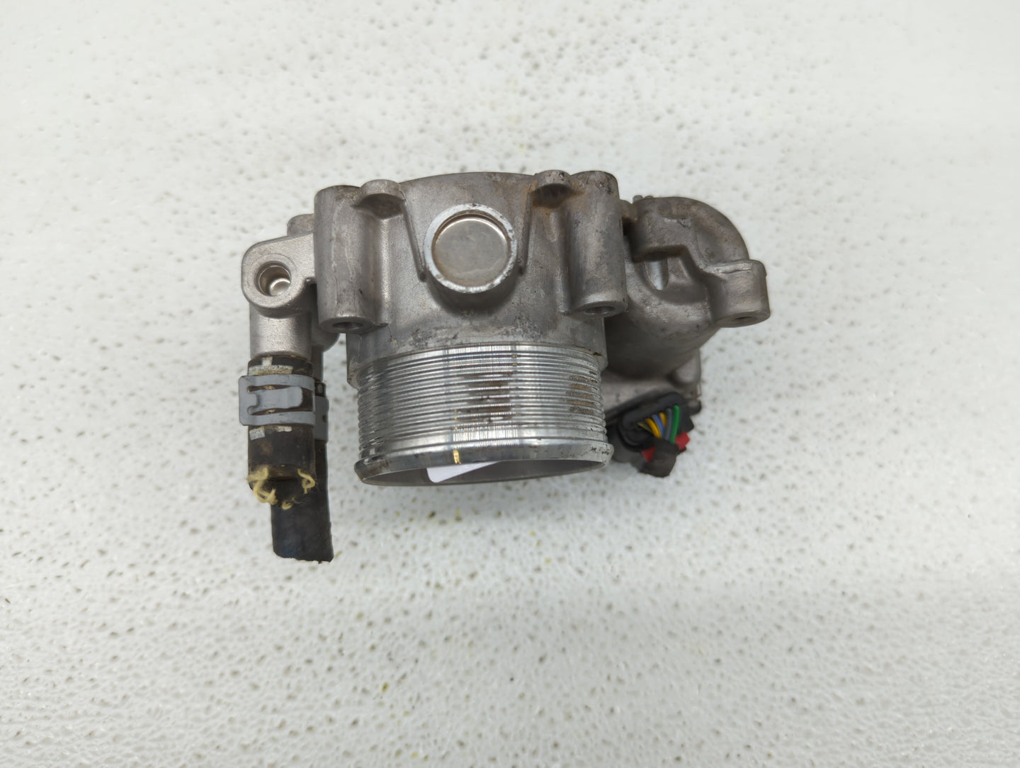 2019 Land Rover Discovery Sport Throttle Body Fits Fits 2018 OEM Used Auto Parts - Oemusedautoparts1.com