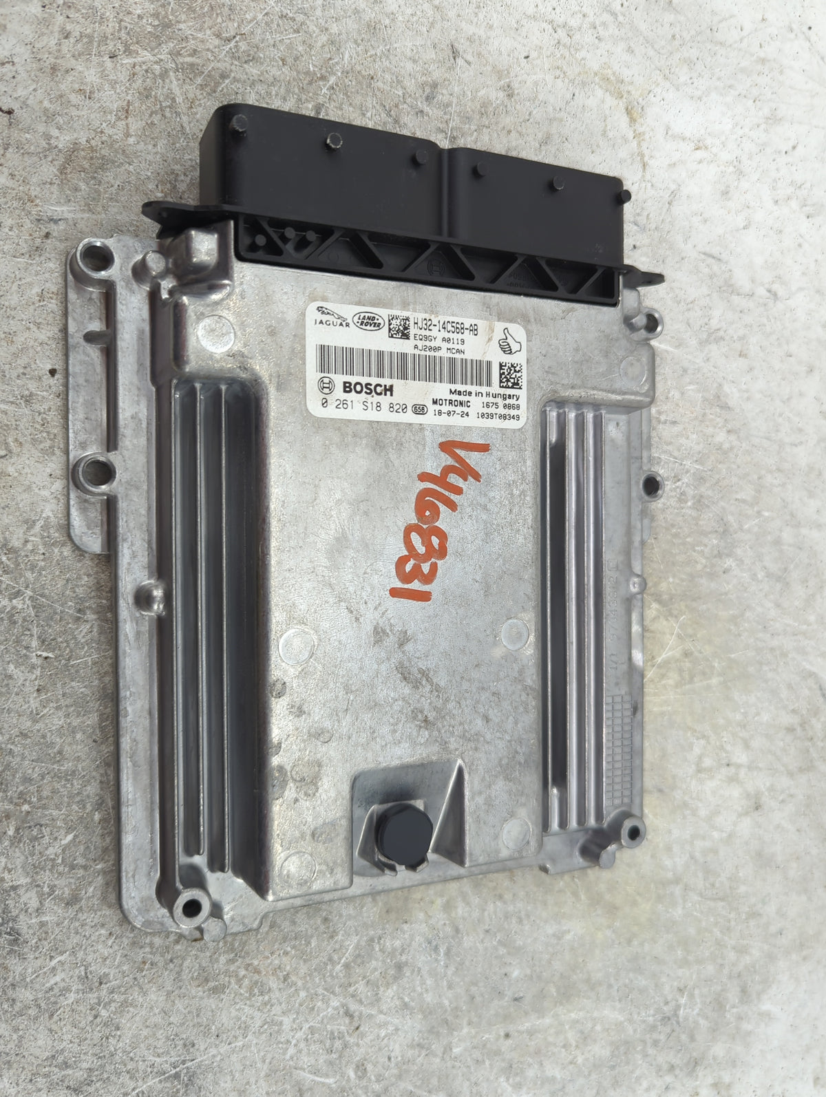 2019 Land Rover Evoque PCM Engine Control Computer ECU ECM PCU OEM P/N:HJ32-14C568-AB 0261S18820 Fits Fits 2018 OEM Used Aut