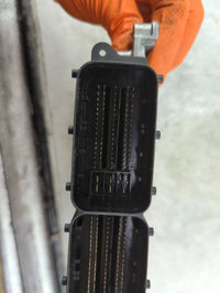 2019 Land Rover Evoque PCM Engine Control Computer ECU ECM PCU OEM P/N:HJ32-14C568-AB 0261S18820 Fits Fits 2018 OEM Used Aut