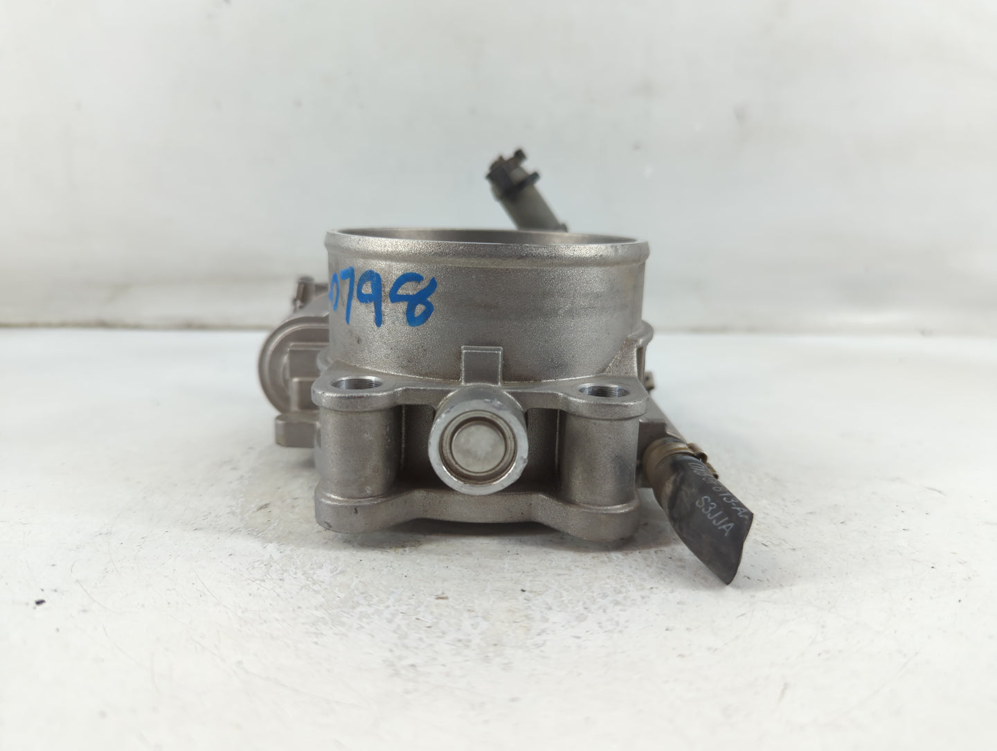 2019 Land Rover Land Rover Throttle Body P/N:DX23-9F991-AB D3V9T 182961, A2C90654700 Fits Fits 2013 2014 2015 2016 2017 2018