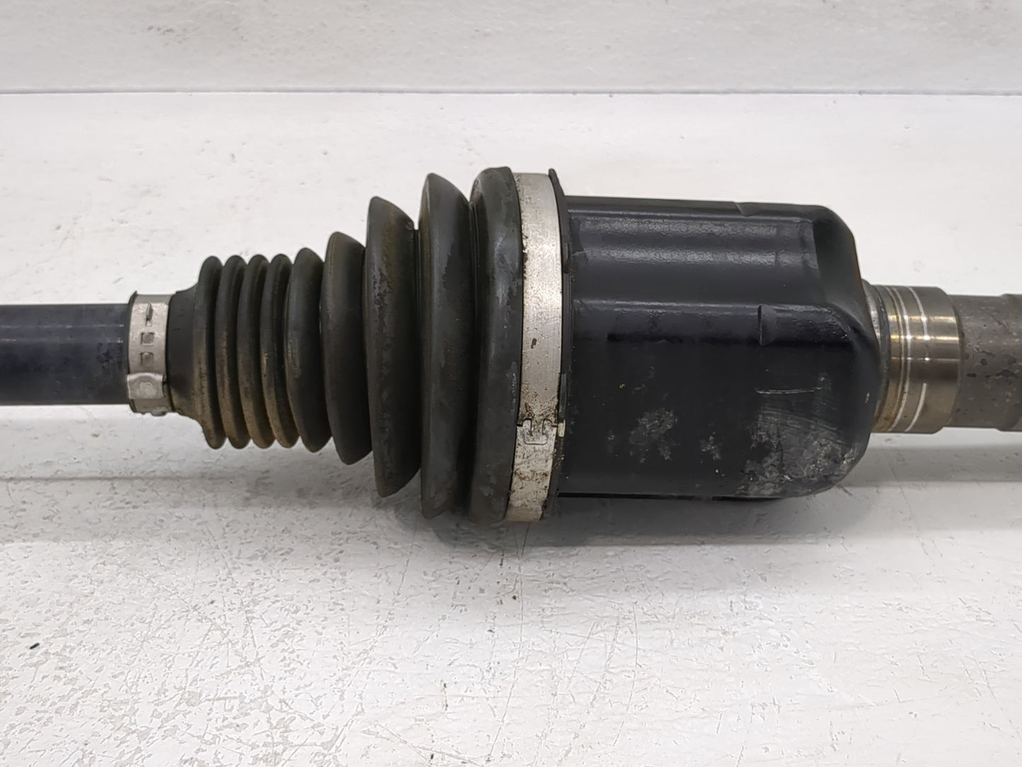 2013-2019 Land Rover Range Rover Axle Shaft Front Driver Cv C/v - Oemusedautoparts1.com