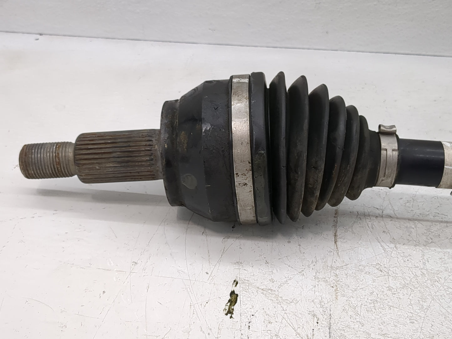 2013-2019 Land Rover Range Rover Axle Shaft Front Driver Cv C/v - Oemusedautoparts1.com